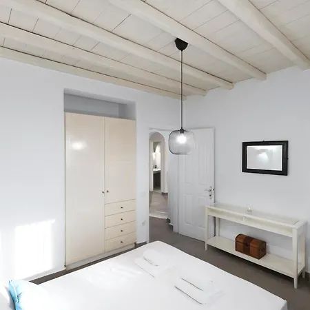 The Mykonian Sunset - 10min From Town Villa *