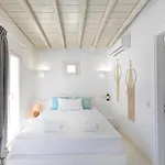 The Mykonian Sunset - 10min From Town Villa